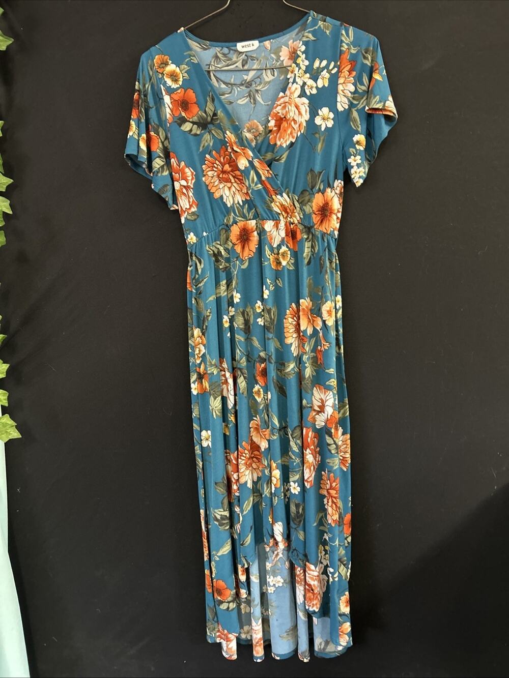 West K Women’s Maxi Dress Size M Floral Print Short Sleeve V Neck Tie Waist